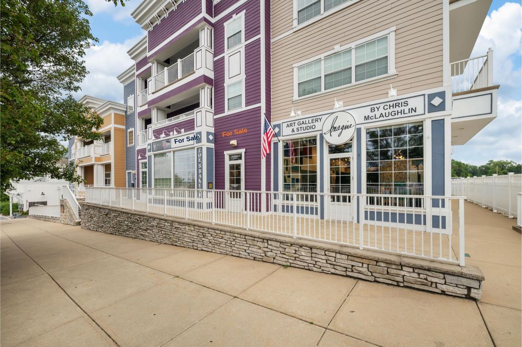 225 N Whittaker Street Unit: 5, New Buffalo city