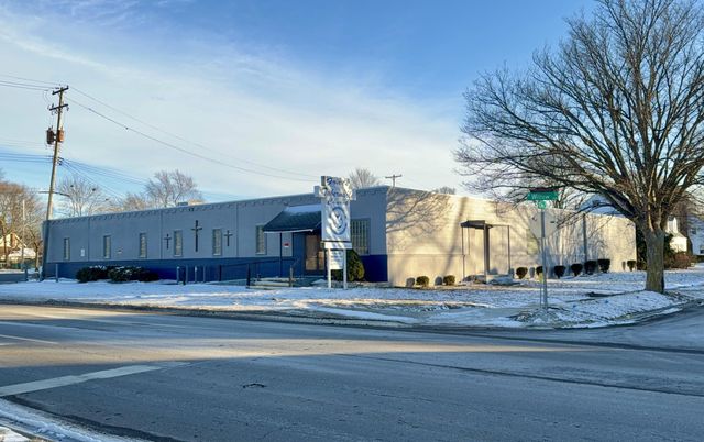 1819 W Willow Street, Lansing