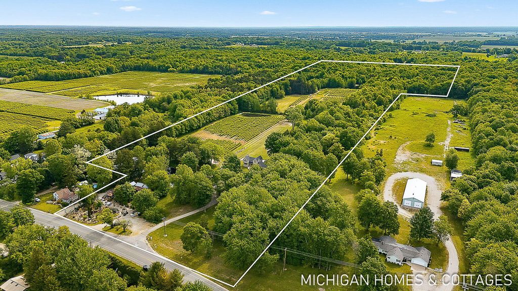 1661 68th Street, Ganges township
