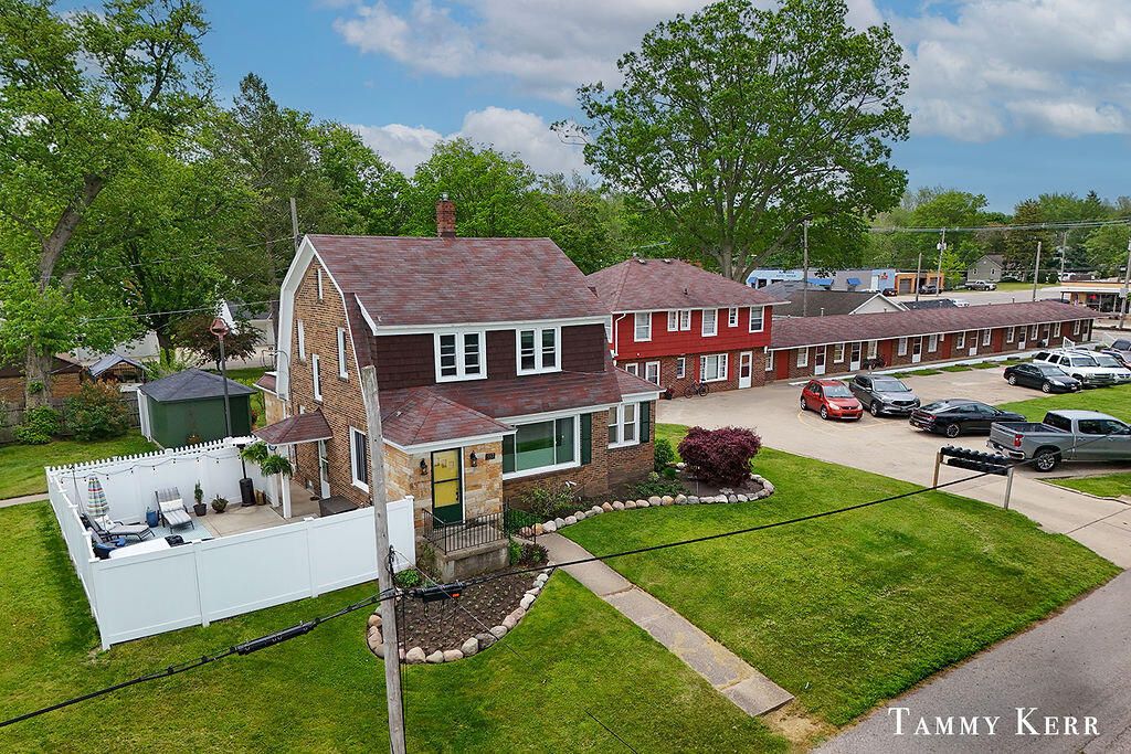 1159 S Shore Drive, Holland city