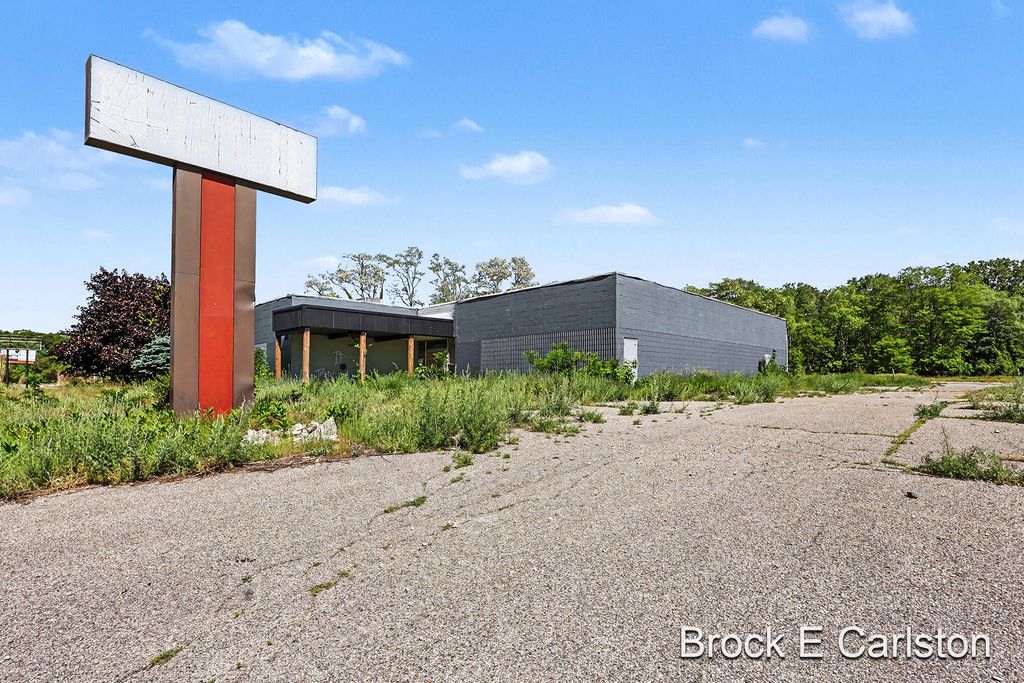 100 S Seaway Drive, Muskegon Heights city