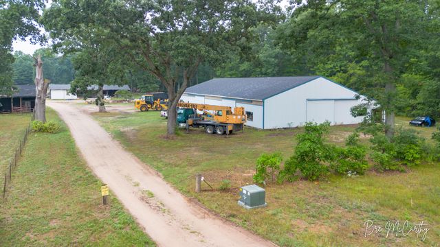 1617 S Hilton Park Road, Muskegon
