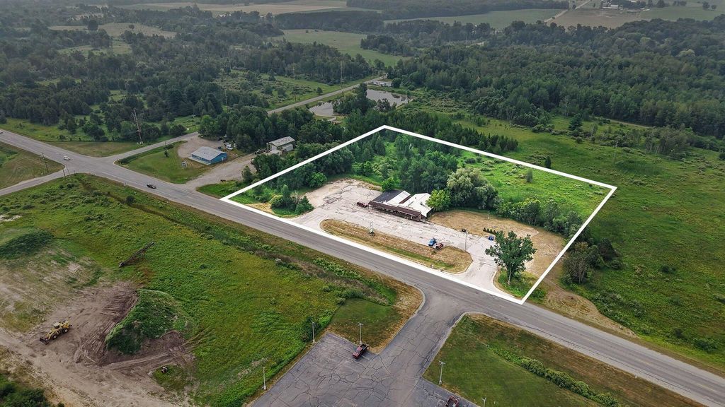 20221 Us-10, Reed City city