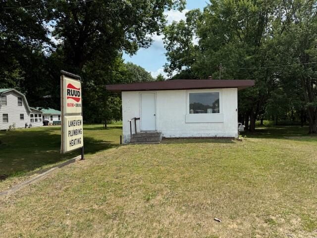 9743 W Howard City Edmore Road, Lakeview
