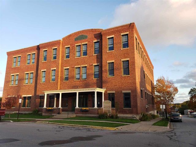 50 Filer, Manistee