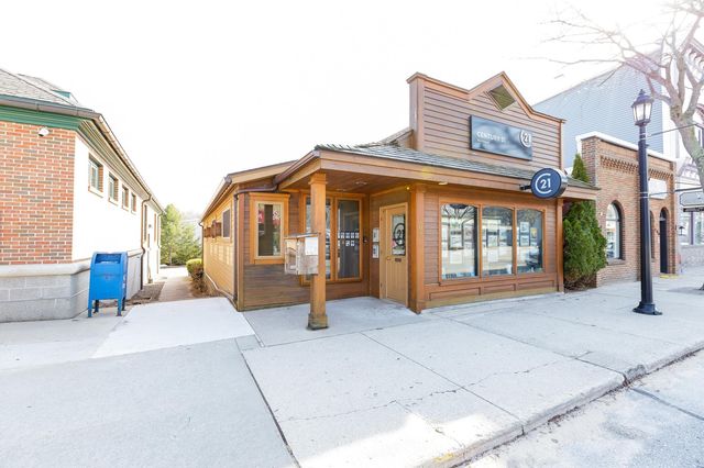 408 Main St, Frankfort
