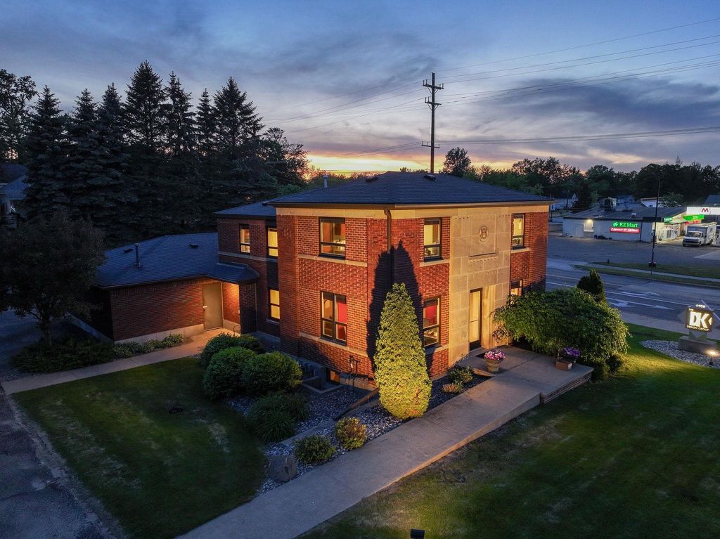 1104 S Mitchell, Cadillac city