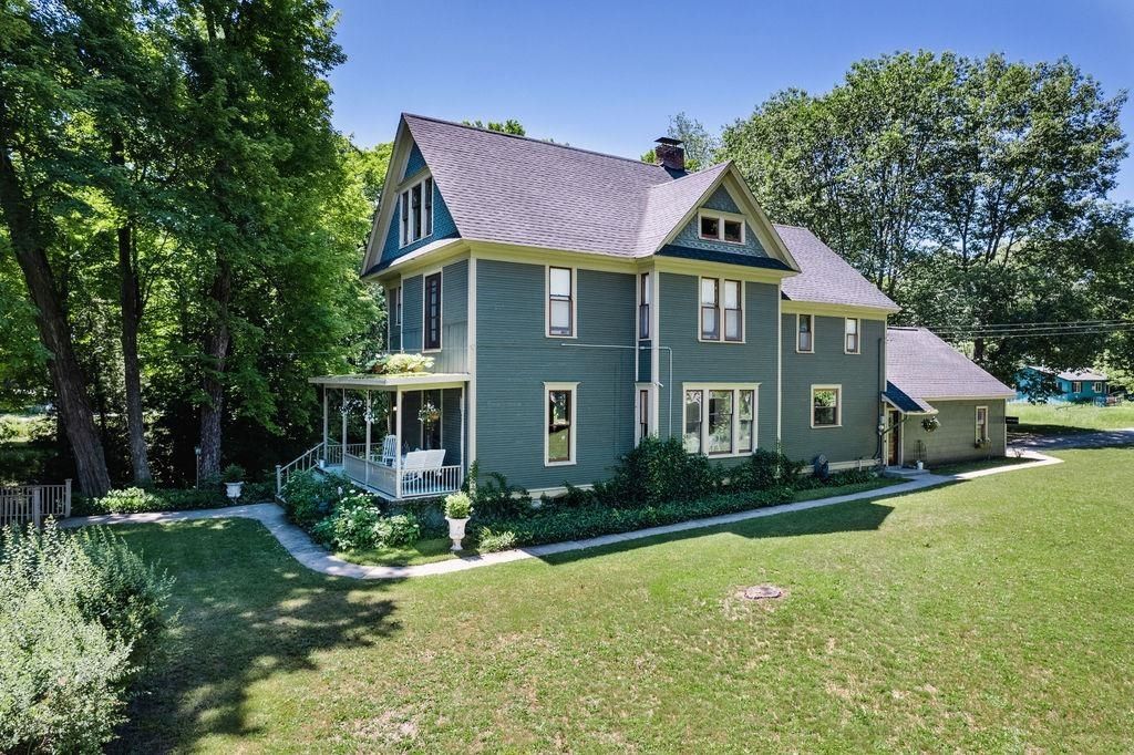 2287 S Main, Central Lake township