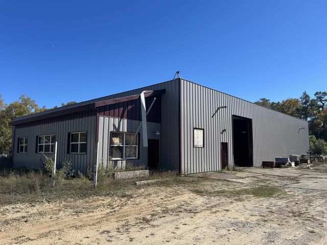 609 S Second St, Harrisville