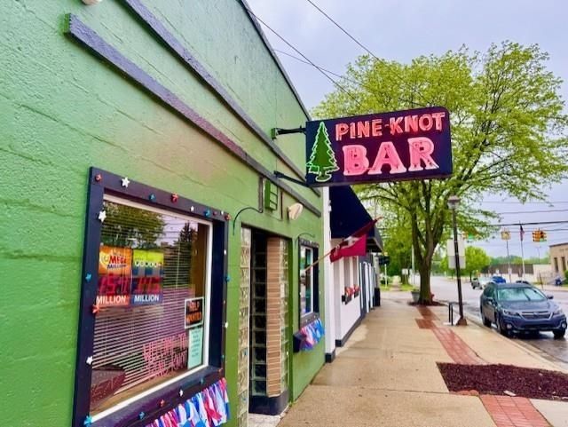 308 N State, Alma