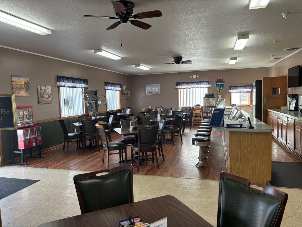 4949 Long Lake Road, Plainfield township