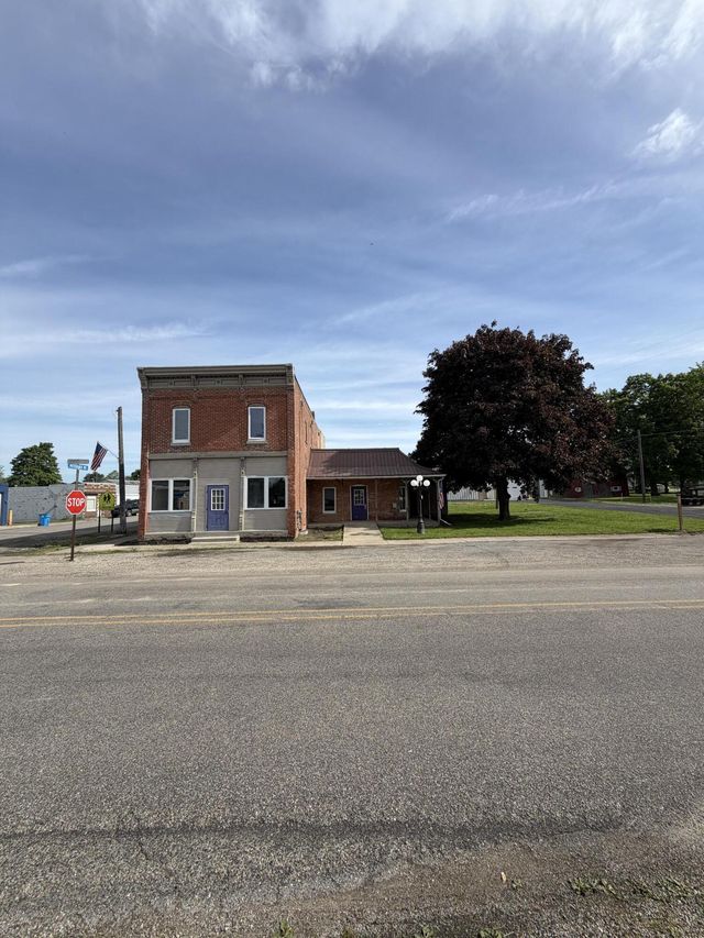 9002 E Market Road, Pittsford