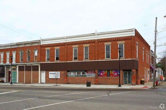 101 N Main St, Concord