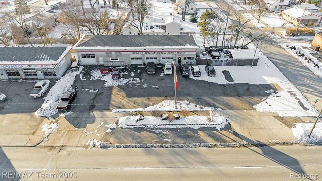 28059 Ford Rd, 