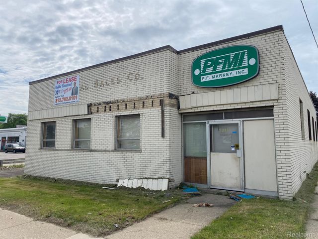 25885 Eight Mile Rd, Redford