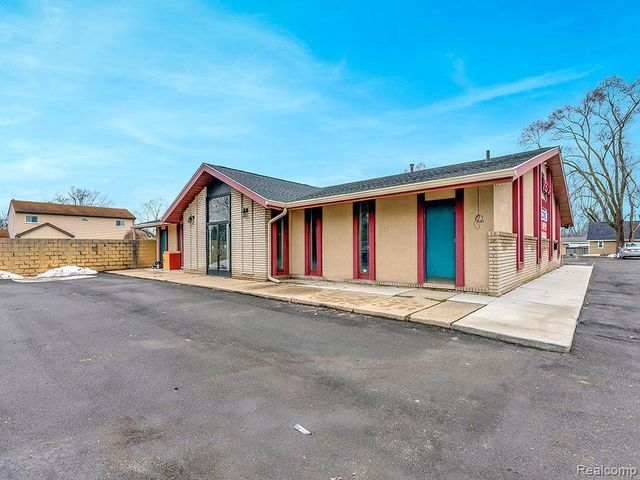 1678 S Merriman Rd, Westland
