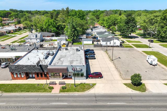 25024 W Warren St, Dearborn Heights