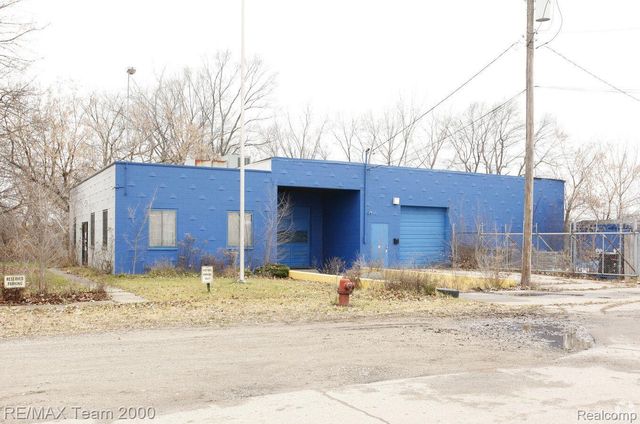 5650 Bayham St, Dearborn Heights