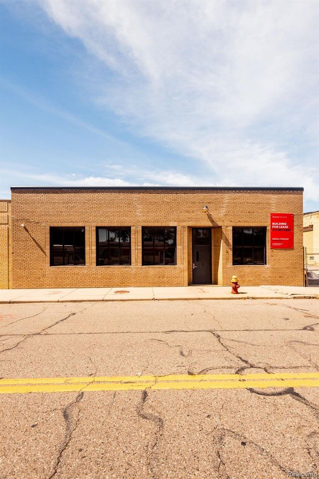 850 W Baltimore St, Detroit