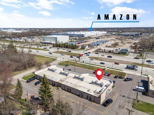 33241  Mound Rd, Sterling Heights