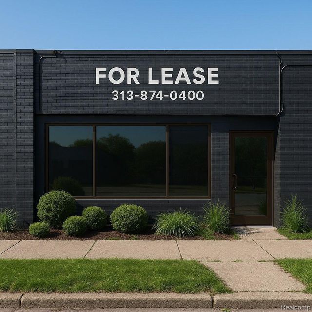 19471 James Couzens Fwy, Detroit