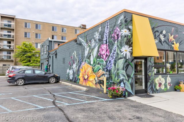522 E 9 Mile Road, Ferndale