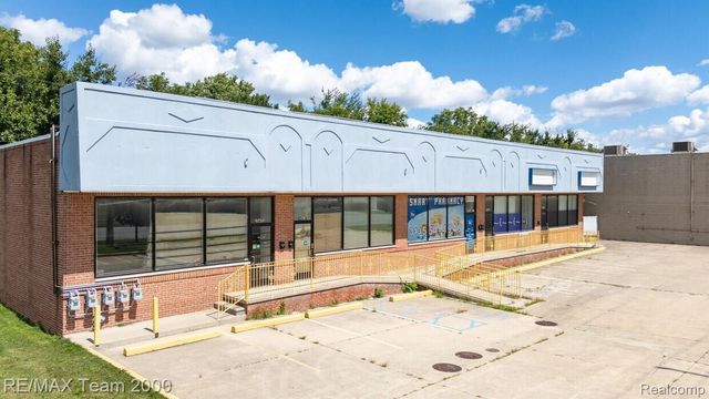 25442 Van Born Road, Dearborn Heights