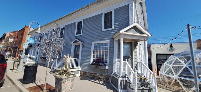22 S Main Street, Clarkston