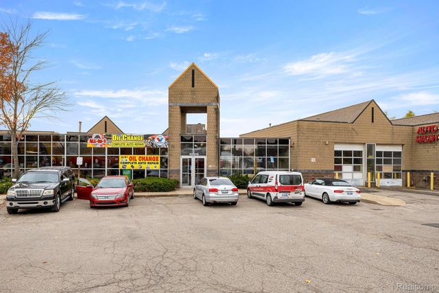 42607 Joy Road, Canton