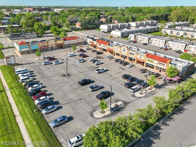 8331 N Wayne Road, Westland
