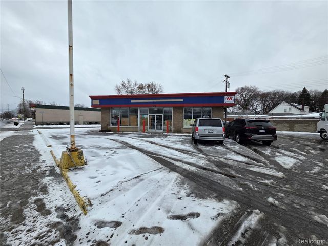 2476 Dix Highway, Lincoln Park