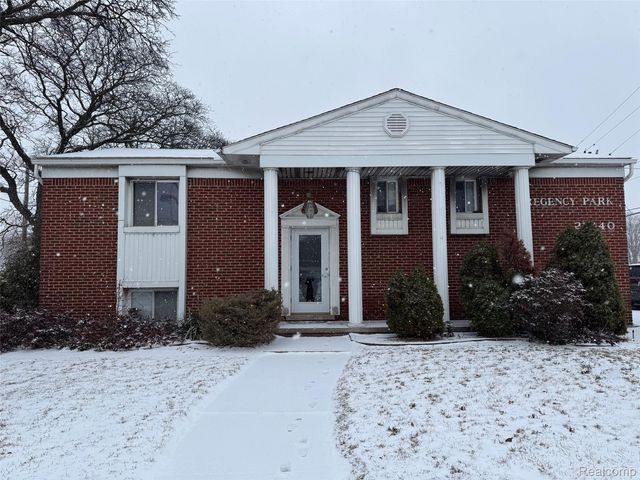 27440 Hoover Road, Warren