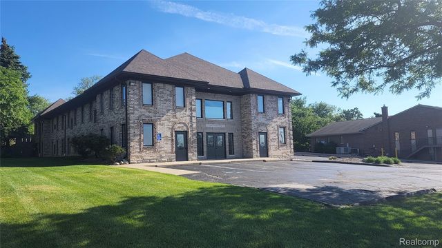 2490 Walton Boulevard 100, Rochester Hills
