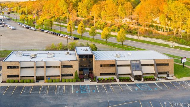 7743 Grand River Road 204, Brighton
