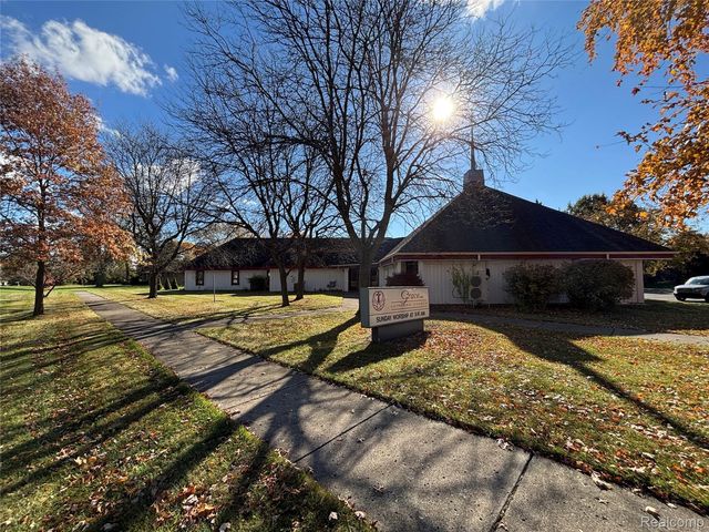 46001 Warren, Canton