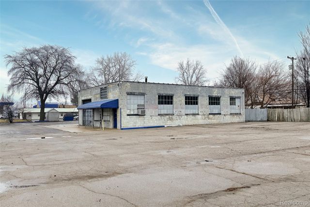 14239 Telegraph Road, Taylor