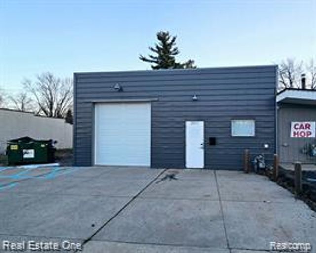 26633 Van Born Road, Taylor