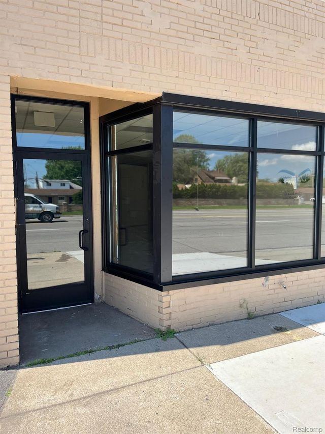918 Dix Road, Lincoln Park