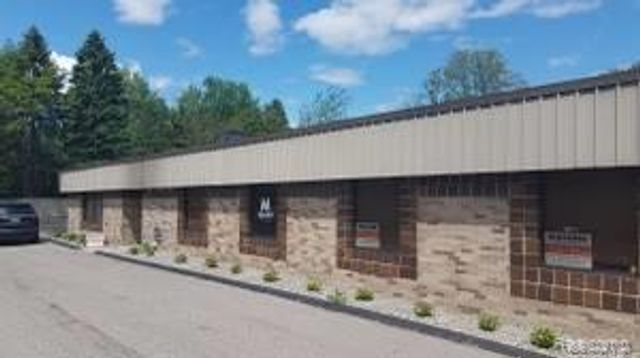 32290 5 Mile Ste3 Road, Livonia