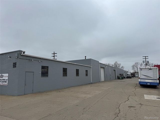 36429 Groesbeck, Clinton Township