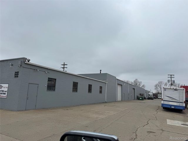 36431 Groesbeck Ave, Clinton Township