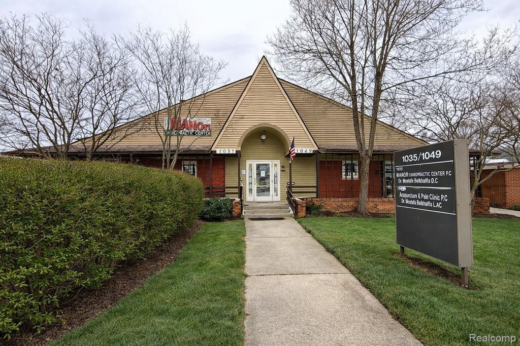 1049 Inkster Road, Garden City city