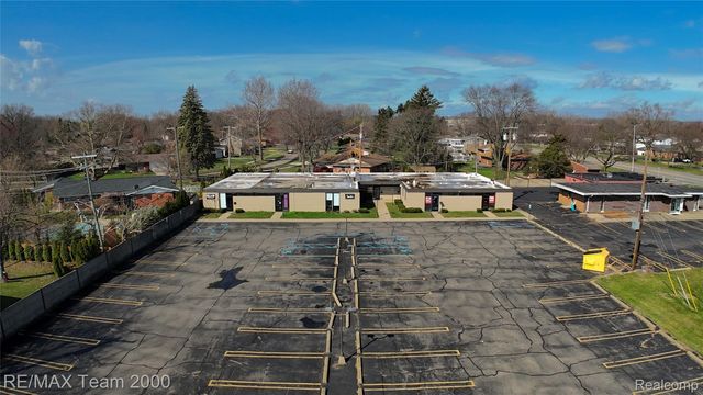 16981 Farmington Road, Livonia
