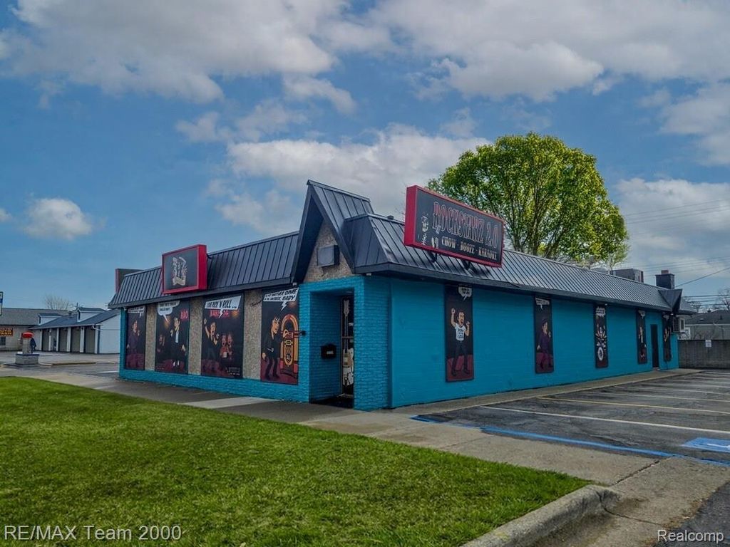 33729 Ford Road, Garden City city