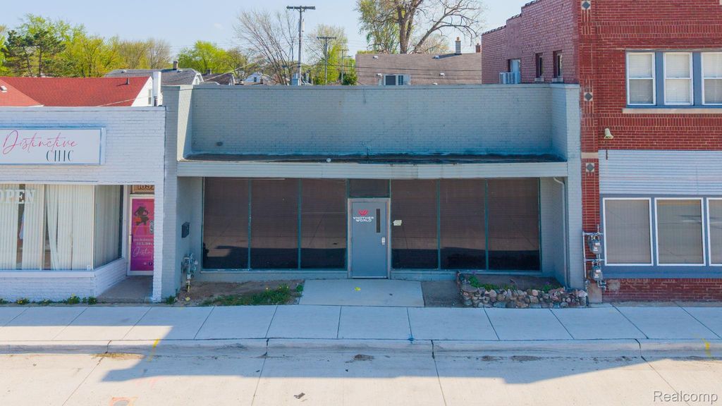 16914 E E 9 Mile Road Road, Eastpointe city