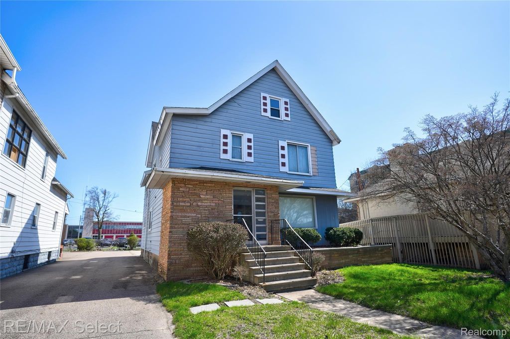310 E Court Street 2, Flint city