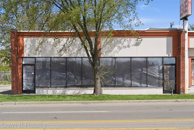 8866 Greenfield Road, Detroit