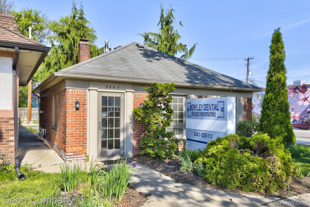 2645 Coolidge Highway, Berkley city
