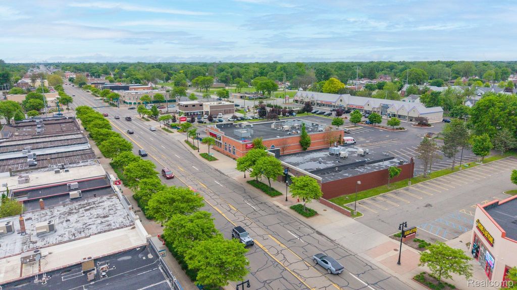 29525 Ford Road, Garden City city