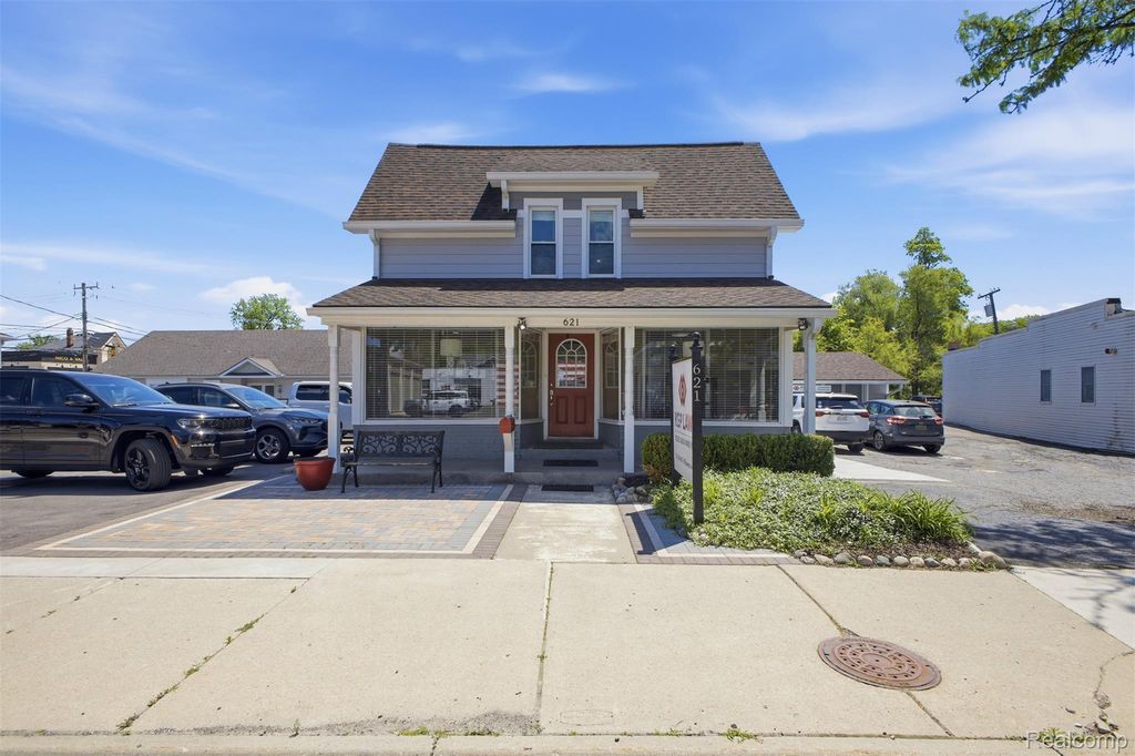 621 S Main Street, Plymouth city